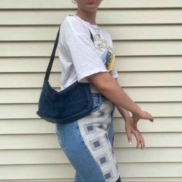 Blossom Shoulder Bag - Picture 2 of 2